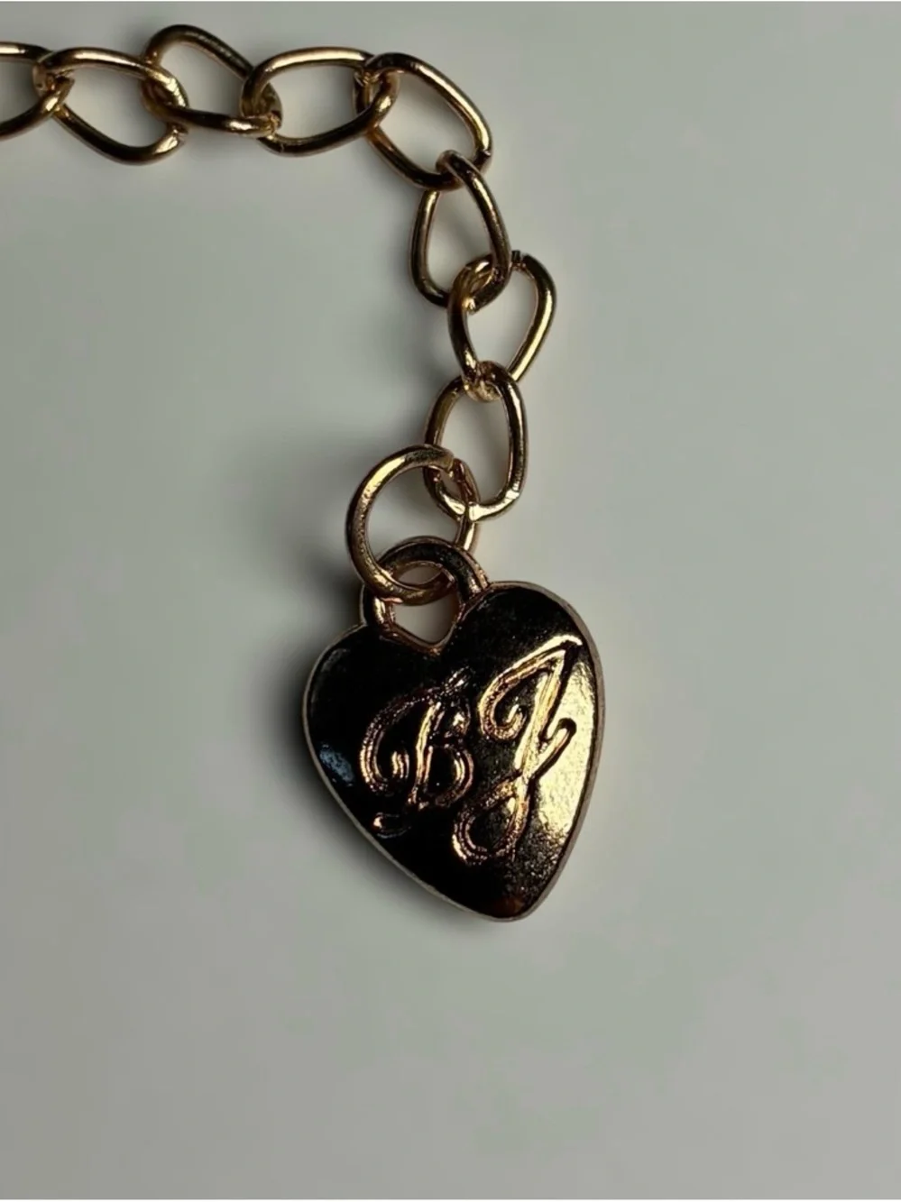 Betsey Johnson Green Enamel Crystal Insect Bee Pendant Necklace - Picture 7 of 8